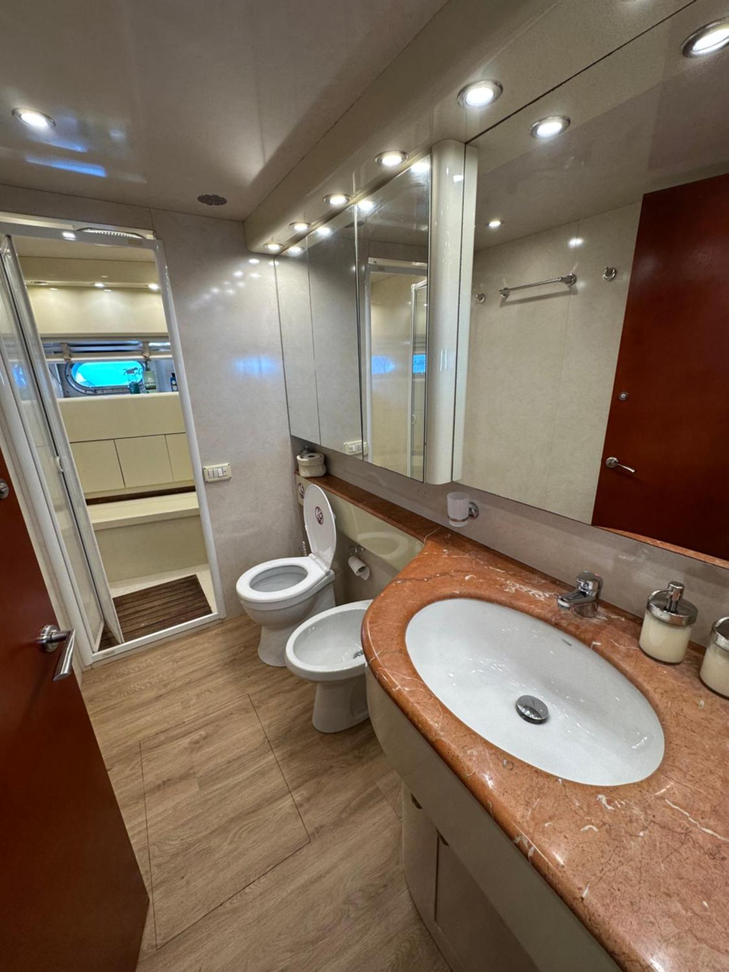 Yacht 20Metros Hotel Sant Adria de Besos Luaran gambar